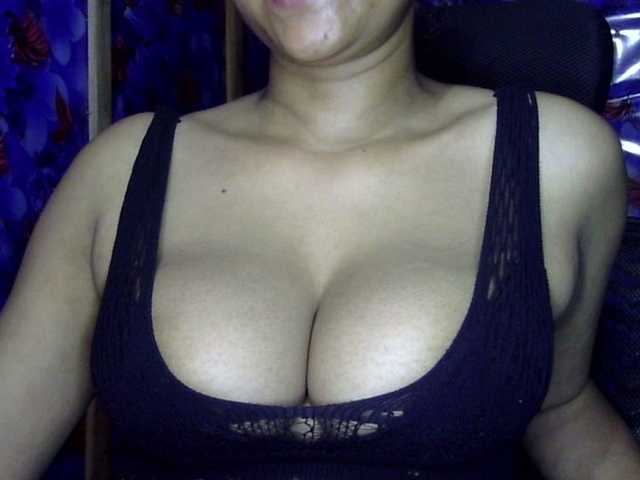 lima11's BongaCams show and profile