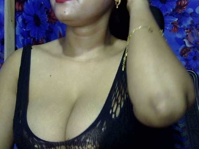 lima11 live cam on BongaCams