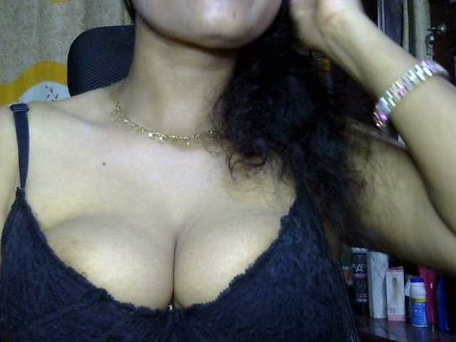 Nusrat-Mimi live cam preview
