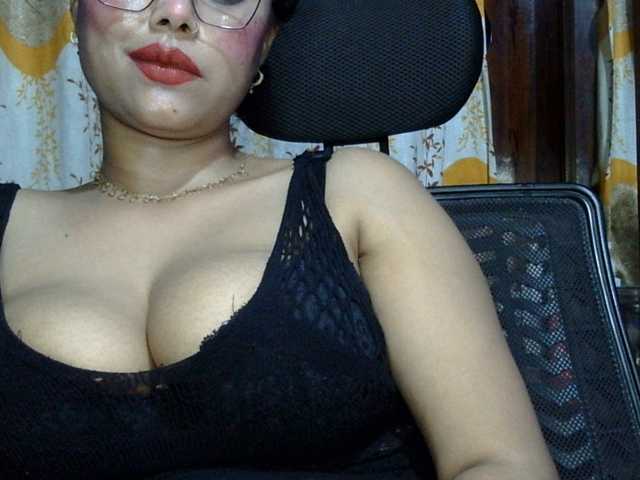 Nusrat-Mimi live cam preview