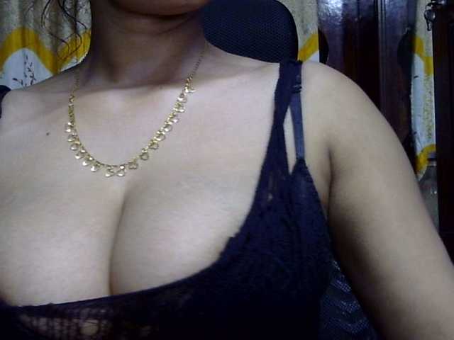 lima11 live cam on BongaCams