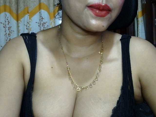 lima11 live cam on BongaCams