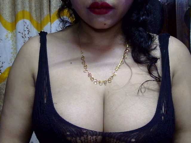 lima11 live cam on BongaCams