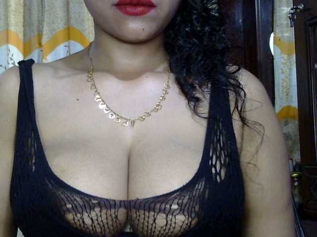 lima11 live cam on BongaCams