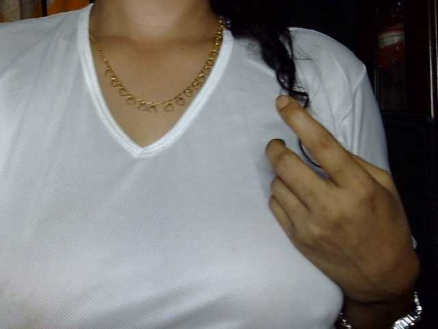 lima11 live cam on BongaCams