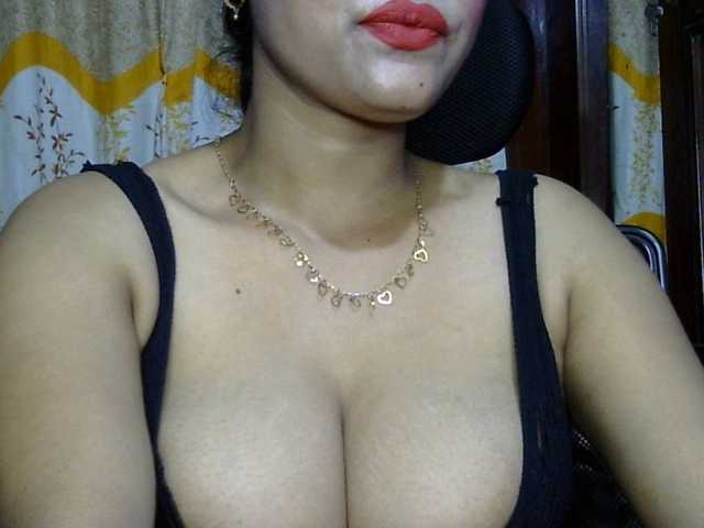 lima11 live cam on BongaCams