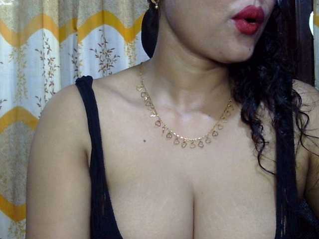Nusrat-Mimi — live female cam
