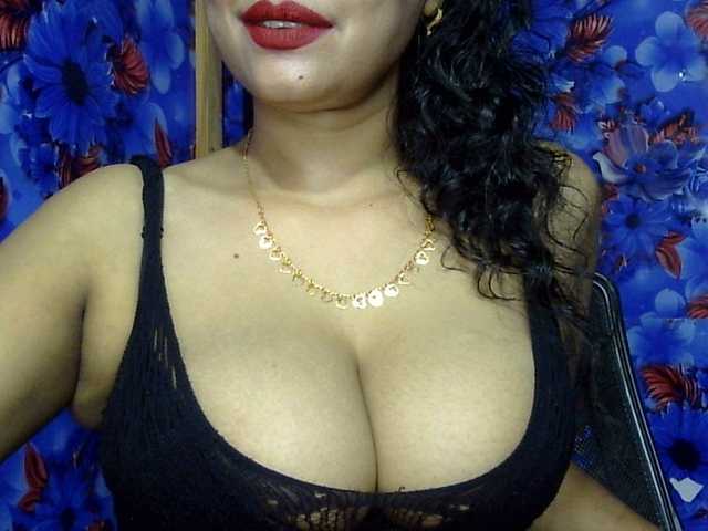 lima11 live cam on BongaCams