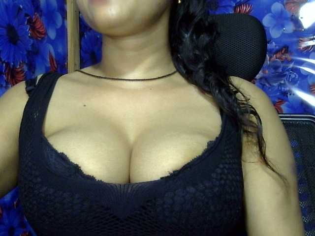 lima11 live cam on BongaCams