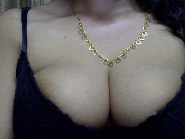 lima11 live cam on BongaCams