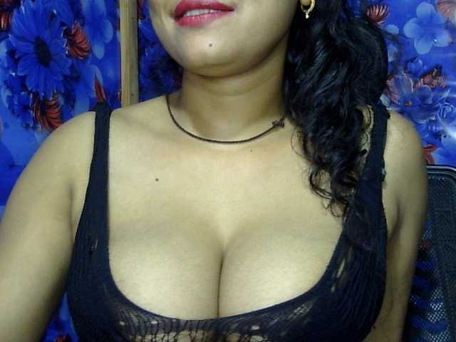 lima11 live cam on BongaCams