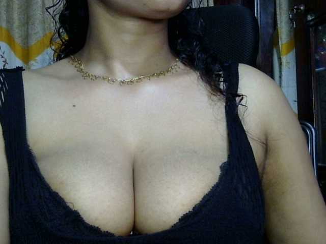 lima11 live cam on BongaCams