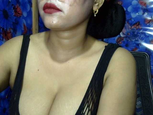 lima11 live webcam show