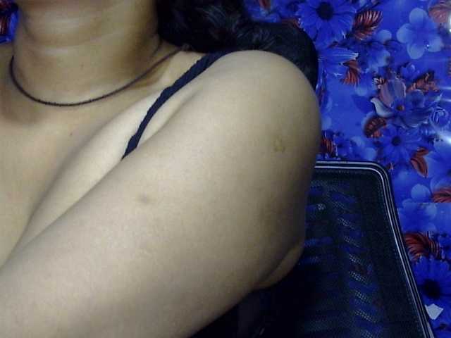 lima11 live cam on BongaCams