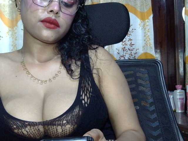 lima11 live cam on BongaCams