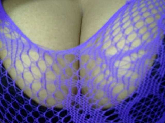 lima11 live cam on BongaCams