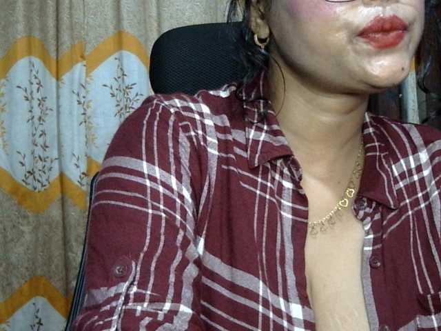 Nusrat-Mimi live cam preview