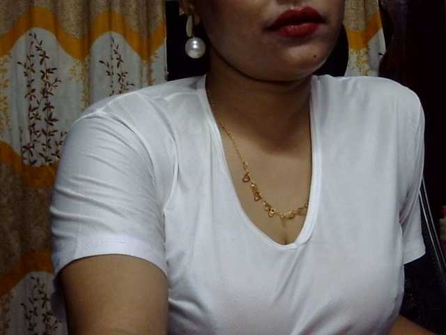 lima11 live cam on BongaCams