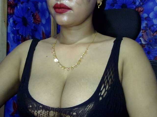 lima11 live cam on BongaCams