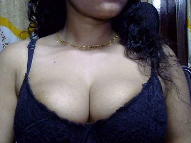 lima11 live cam on BongaCams