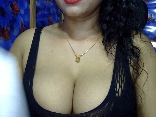 lima11 live cam on BongaCams