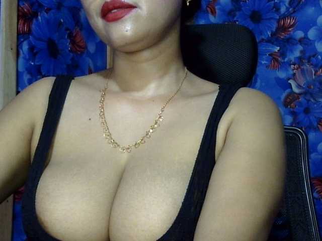 lima11 live cam on BongaCams
