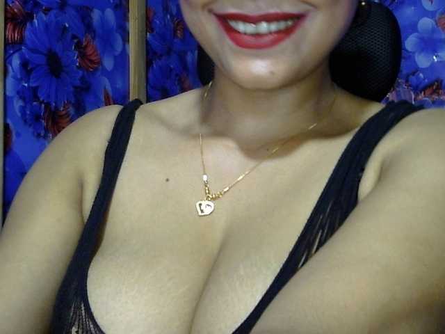 lima11 live cam on BongaCams