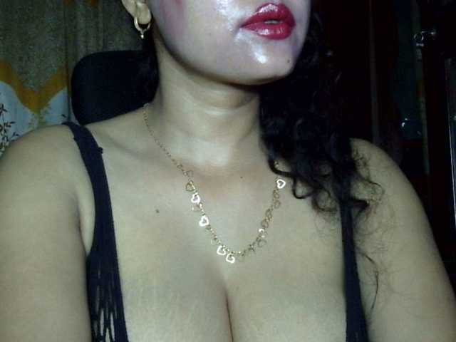 lima11 live cam on BongaCams