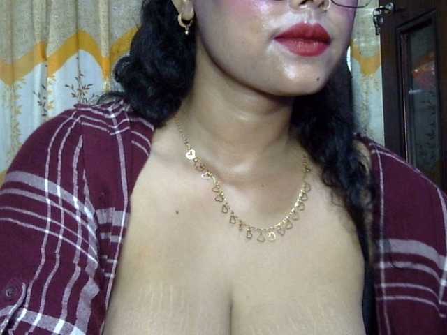 lima11 live cam on BongaCams