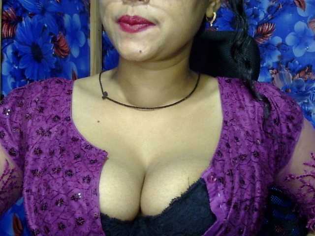 lima11 live cam on BongaCams