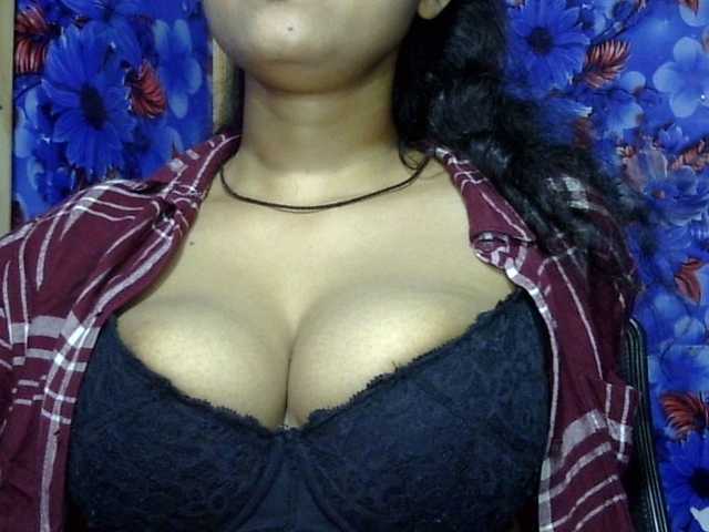 lima11 live cam on BongaCams