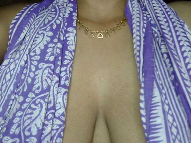 lima11 live cam on BongaCams
