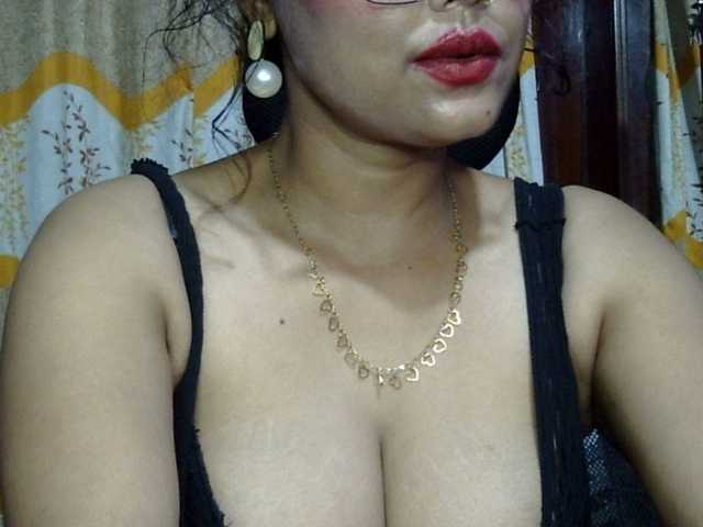 lima11 live cam on BongaCams