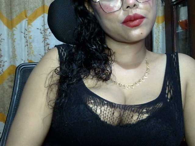 lima11 live cam on BongaCams