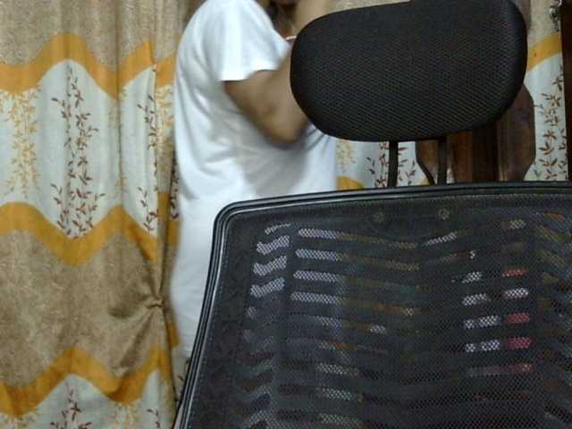 lima11 live cam on BongaCams