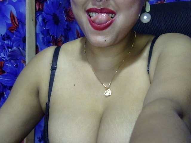 lima11 live cam on BongaCams