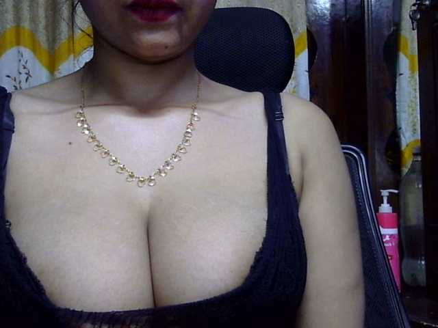 lima11 live cam on BongaCams