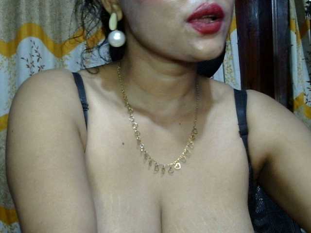 Nusrat-Mimi live cam preview