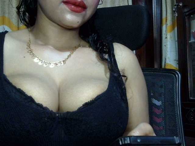 Nusrat-Mimi live cam preview