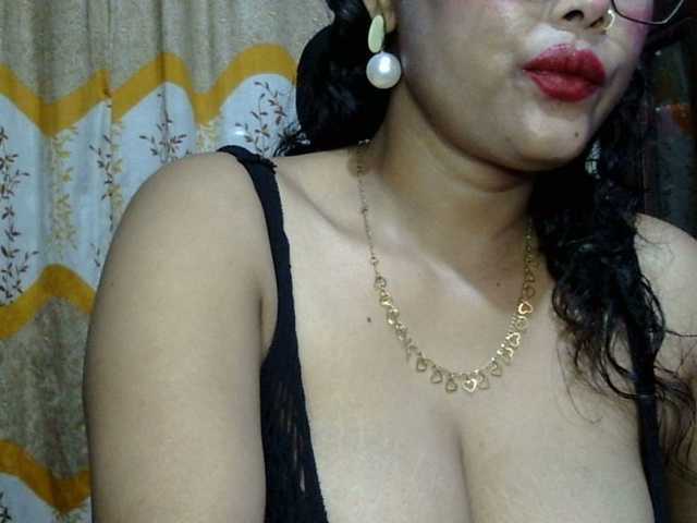 lima11 live cam on BongaCams