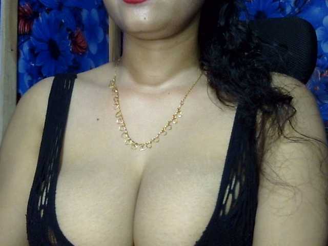 lima11 live cam on BongaCams