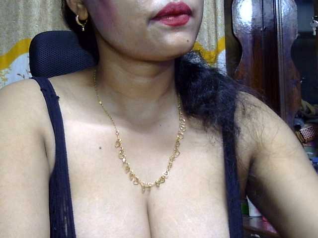 lima11 live cam on BongaCams