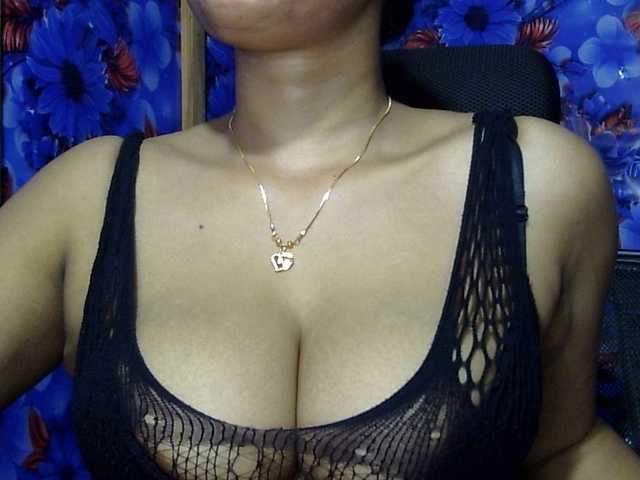 lima11 live cam on BongaCams