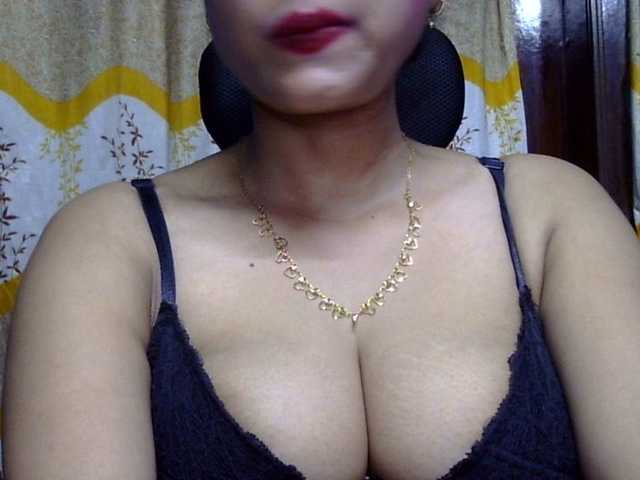 lima11 live cam on BongaCams