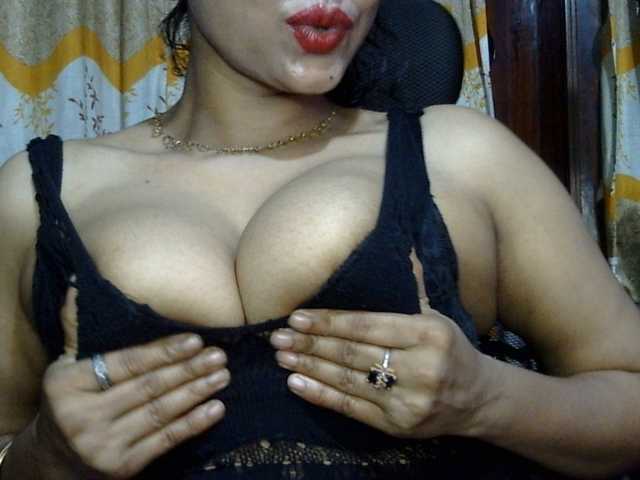 Nusrat-Mimi live cam preview