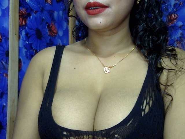 lima11 live cam on BongaCams