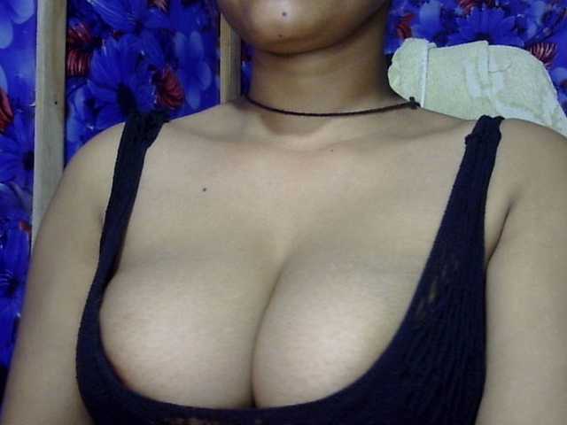 lima11 live cam on BongaCams