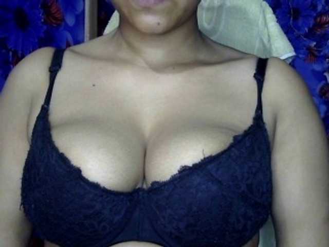 lima11's BongaCams show and profile