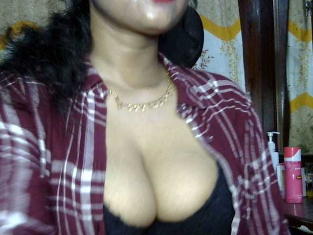 lima11, en vivo ahora en BongaCams
