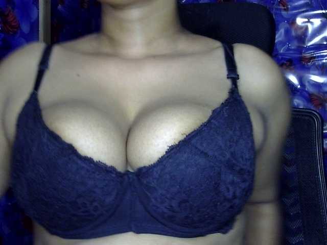 lima11's BongaCams show and profile